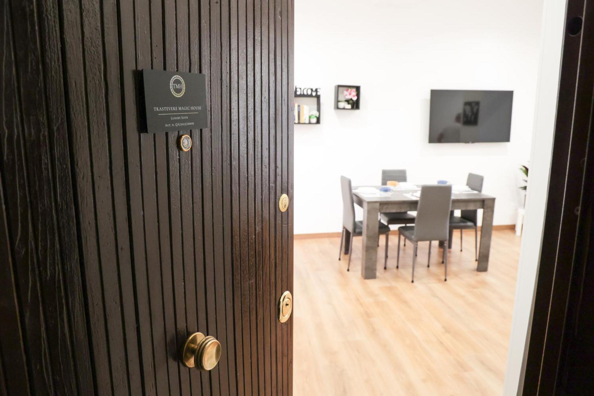 Trastevere Magic House Luxury Suite ローマ エクステリア 写真